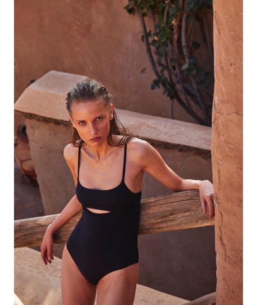 MAILLOT DE BAIN LONGITUDE 36 NOIR ouvre sa boutique