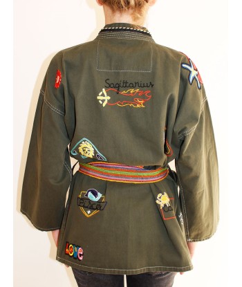 KIMONO ASTRO BRODÉ d'Europe débarque